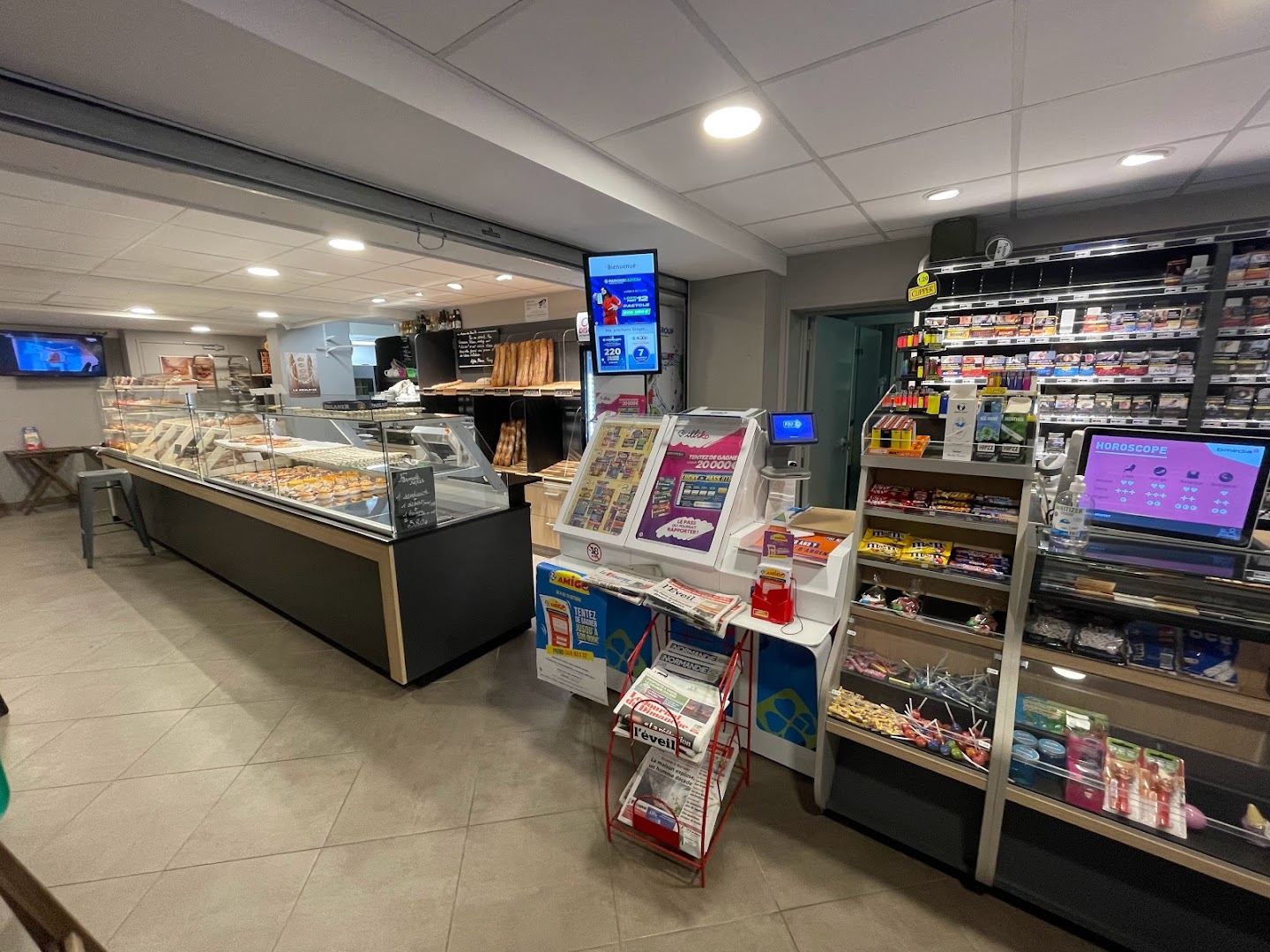 Boulangerie Pâtisserie, Tabac Presse Autour des Sens · Photos 2